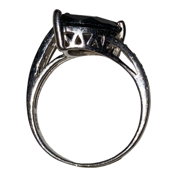 Ring Size 8.5 Blue Sapphire CZ Cubic Zirconia Sterling Silver 925 - Picture 9 of 10